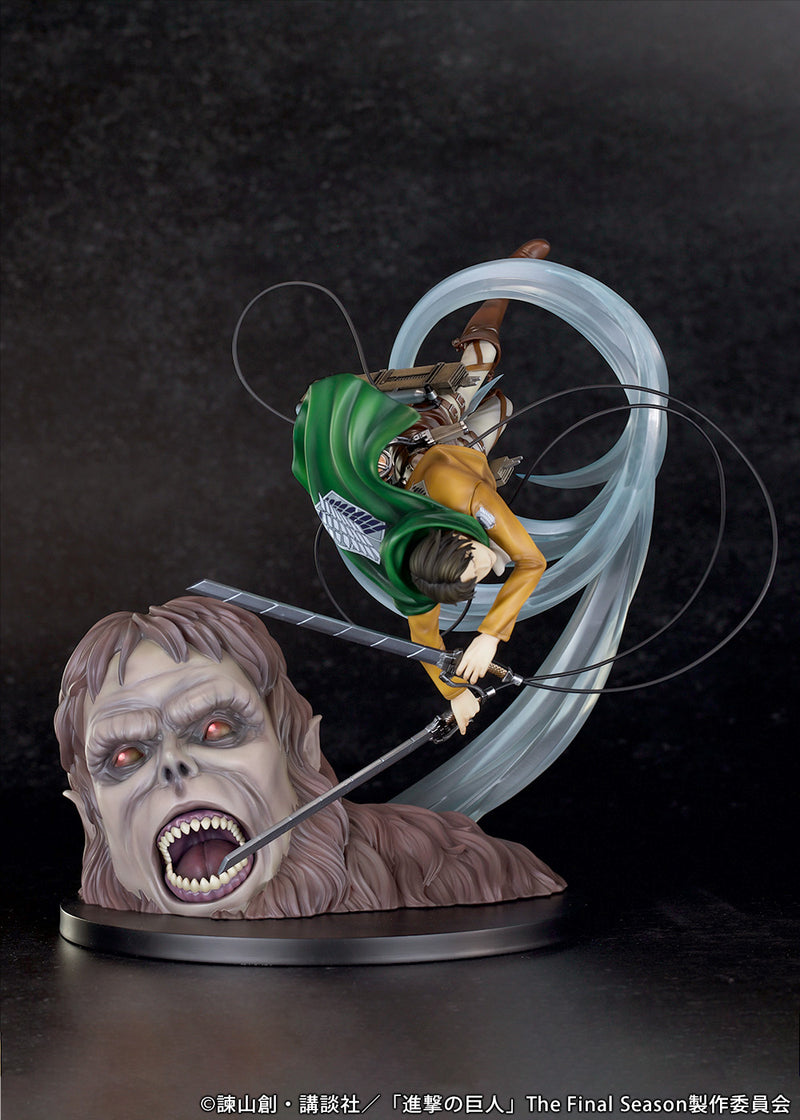 Attack on Titan PROOF Figure Levi vs Beast Titan Ver.