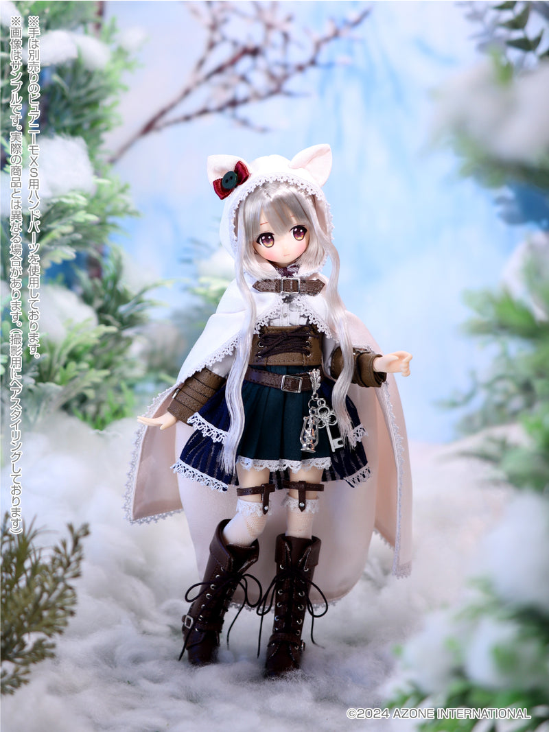 Alvastaria Azone international Tiea White Snow Cat and the Wolf of the Winter Woods