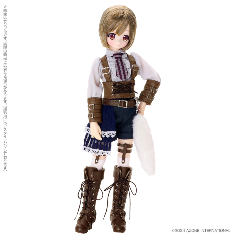 Alvastaria Azone international Tio White Snow Cat and the Wolf of the Winter Woods