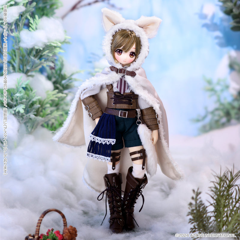 Alvastaria Azone international Tio White Snow Cat and the Wolf of the Winter Woods