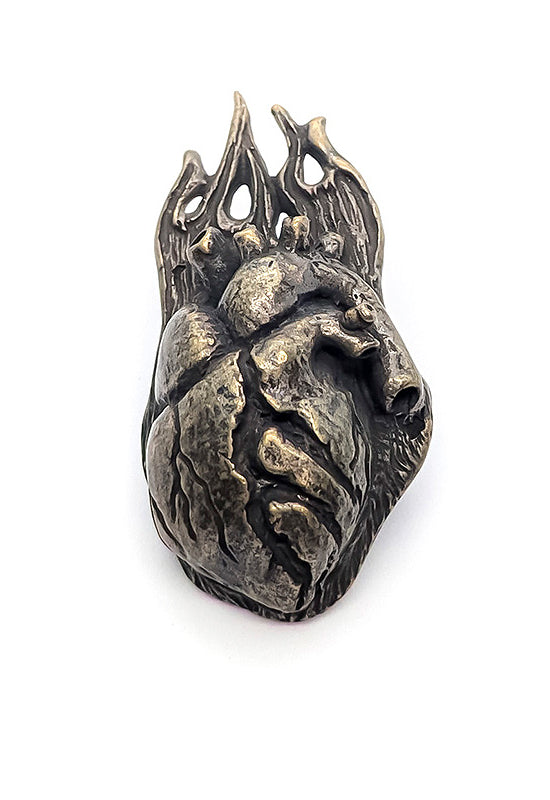 Dragon's Dogma 2 16 directions Heart of the Enlightened Brooch