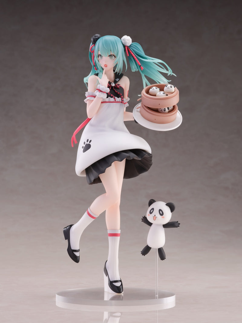 Hatsune Miku SEGA MIKU PANDA BUN FIGURE