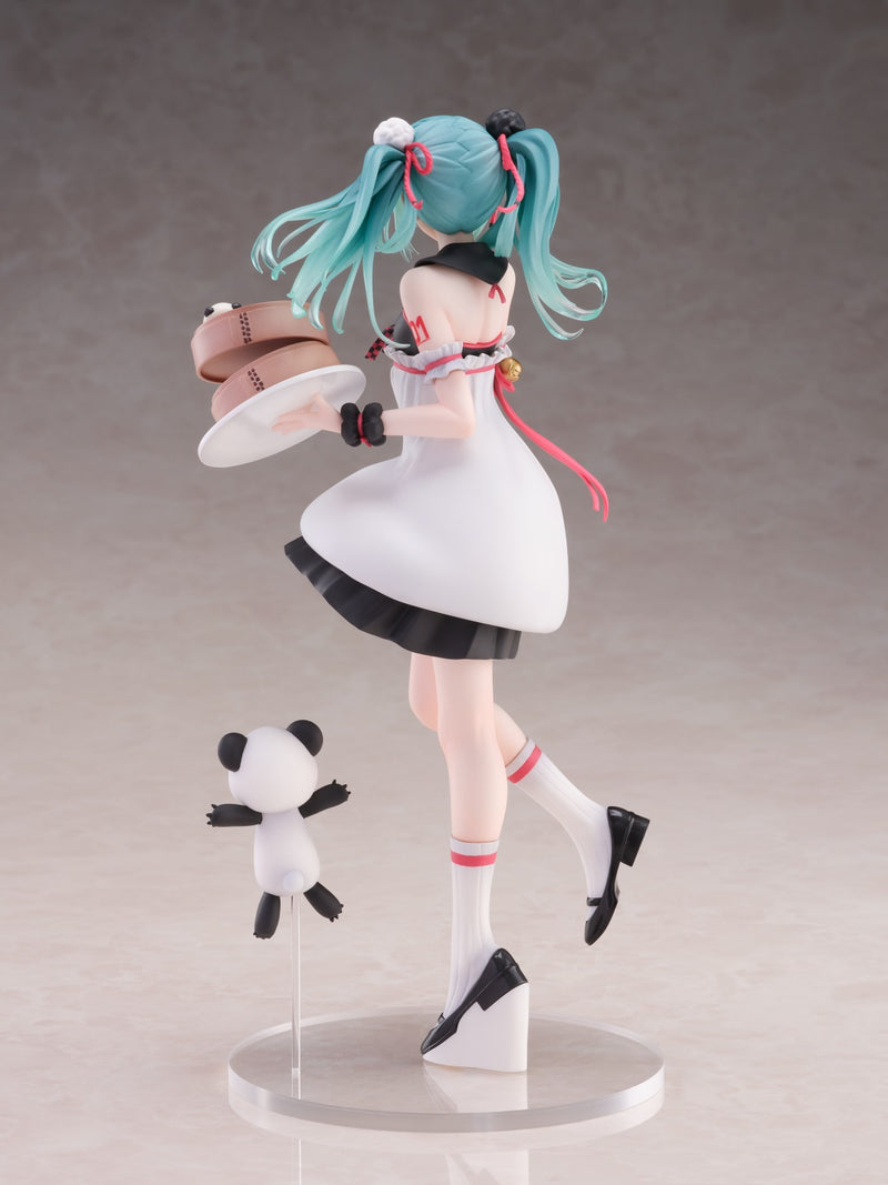 Hatsune Miku SEGA MIKU PANDA BUN FIGURE