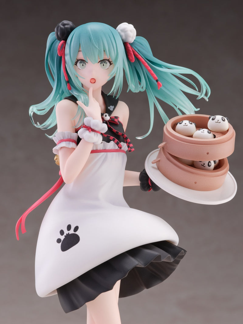 Hatsune Miku SEGA MIKU PANDA BUN FIGURE