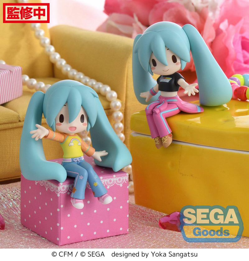 Hatsune Miku x Love and Berry Dress Up and Dance! SEGA fuwa petit Perching Mini Figure Hatsune Miku (EX)