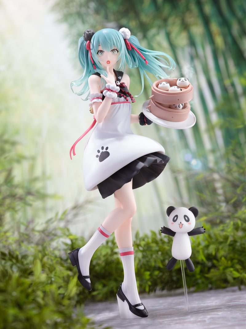 Hatsune Miku SEGA MIKU PANDA BUN FIGURE