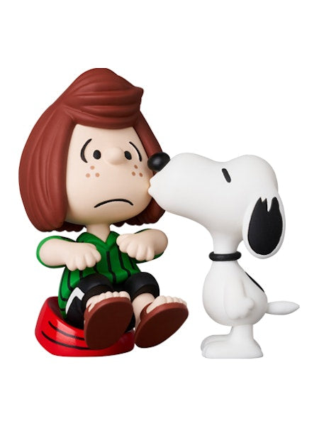 PEANUTS SERIES MEDICOM TOYS UDF 17: Peppermint Patty & Snoopy