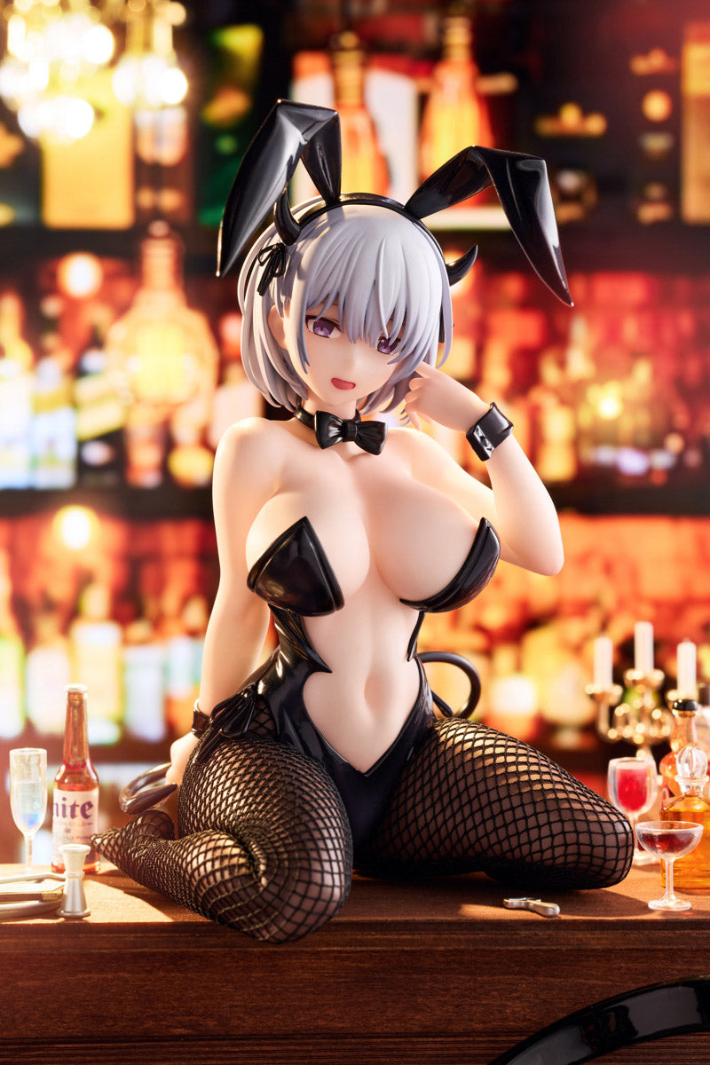 BUNNY GIRL NONO XCX ILLUSTRATED BY YATSUMI SUZUAME