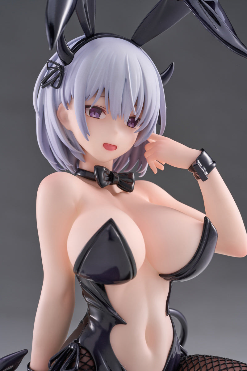 BUNNY GIRL LUME XCX ILLUSTRATED BY YATSUMI SUZUAME DELUXE VER. (tapestry)