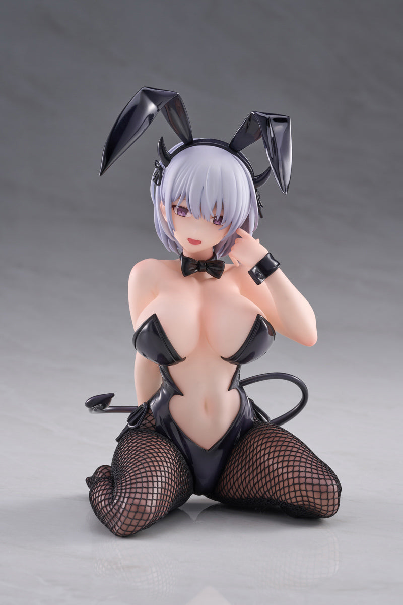 BUNNY GIRL LUME XCX ILLUSTRATED BY YATSUMI SUZUAME DELUXE VER. (tapestry)