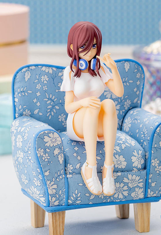 The Quintessential Quintuplets Movie SEGA PM Perching Figure Miku Nakano